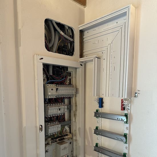 renovation-electrique-tableau-la-rochelle-elec